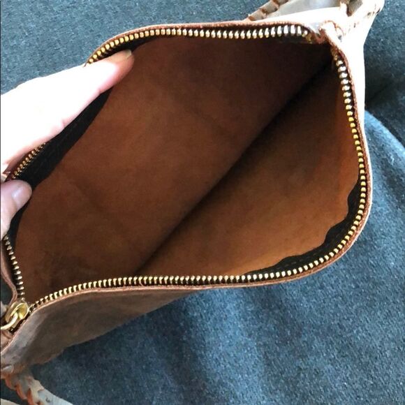 NEW Brown Distressed Leather Boutique Large Pouch 🩷 - Picture 3 of 4